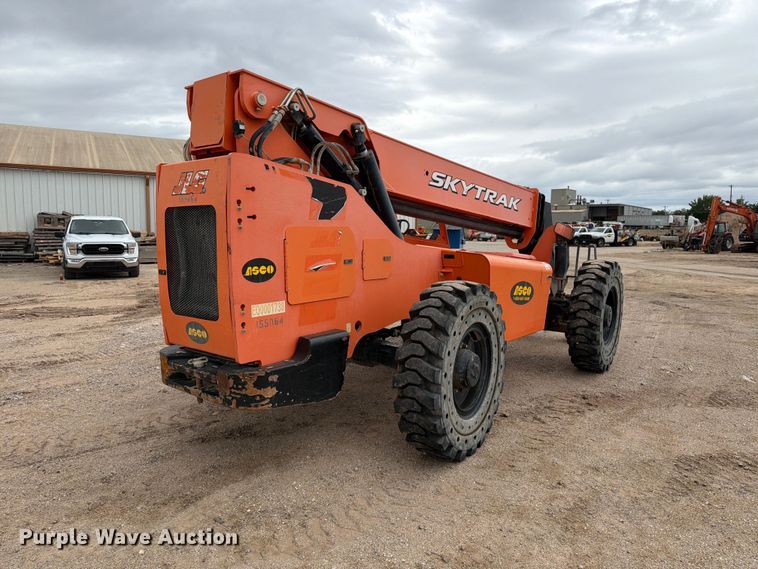 image for item FC0470 2015 Skytrak 8042T4F telehandler