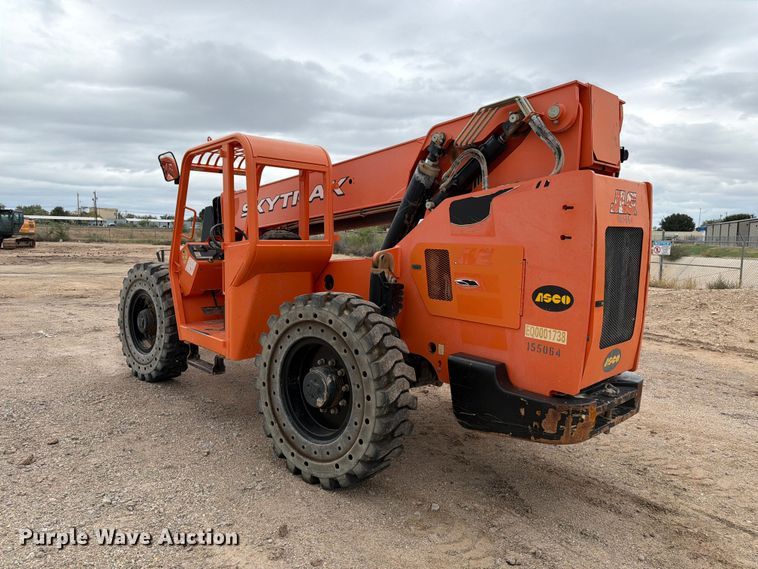 image for item FC0470 2015 Skytrak 8042T4F telehandler