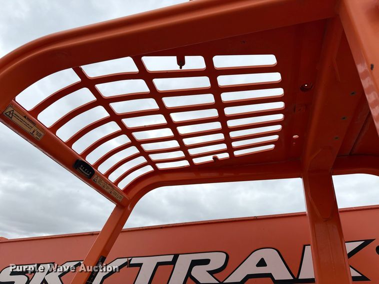 image for item FC0470 2015 Skytrak 8042T4F telehandler