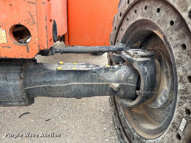image for item FC0470 2015 Skytrak 8042T4F telehandler