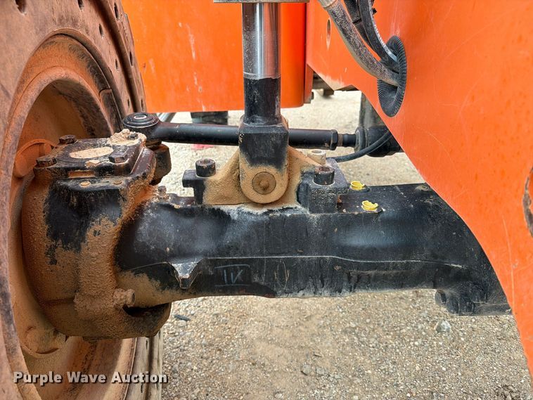 image for item FC0470 2015 Skytrak 8042T4F telehandler