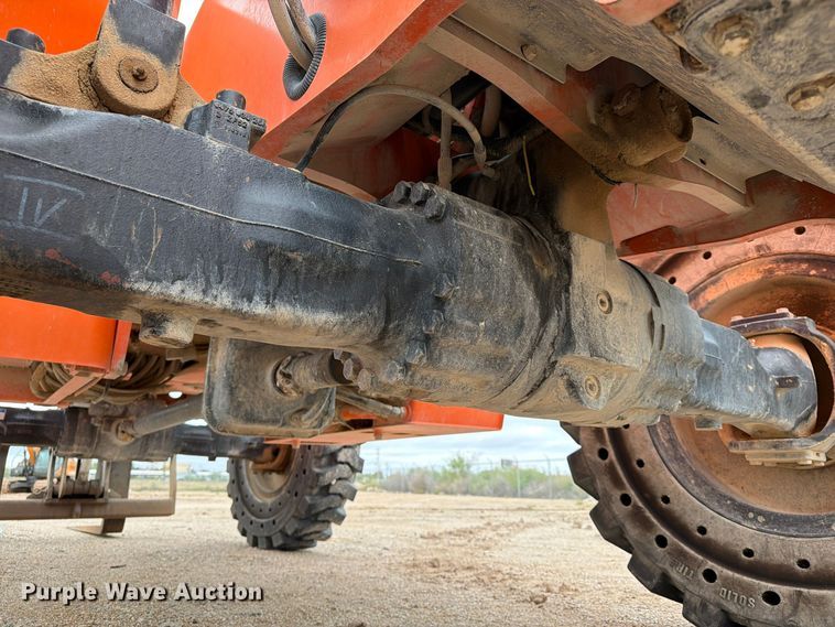 image for item FC0470 2015 Skytrak 8042T4F telehandler