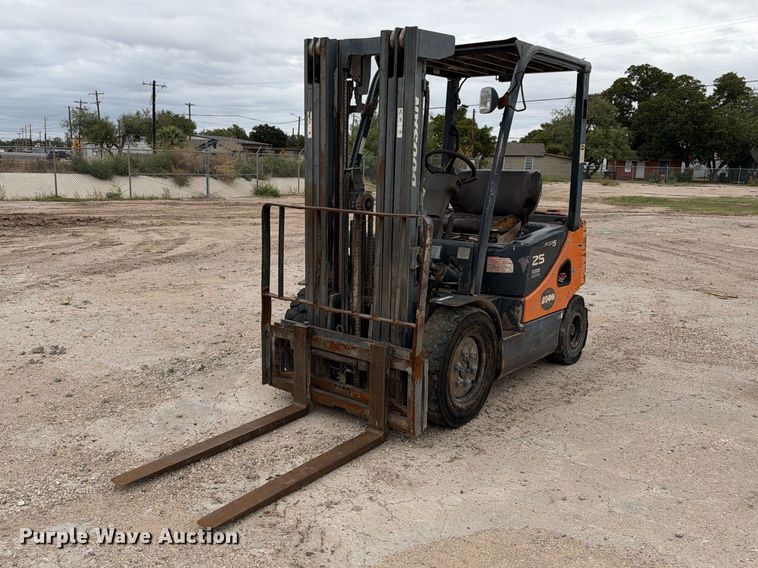 image for item FC0472 Doosan G25P-5 forklift