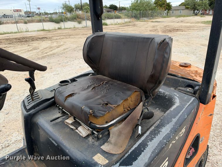 image for item FC0472 Doosan G25P-5 forklift