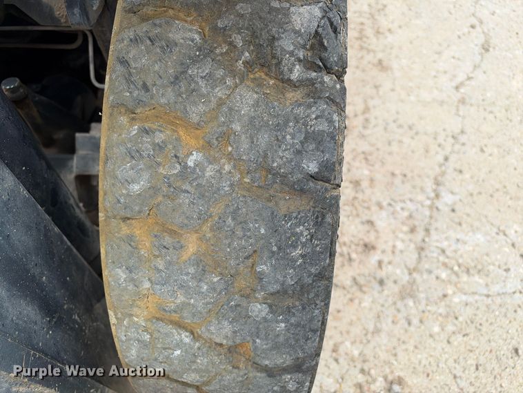 image for item FC0472 Doosan G25P-5 forklift