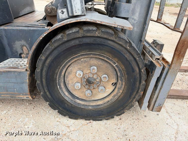 image for item FC0472 Doosan G25P-5 forklift
