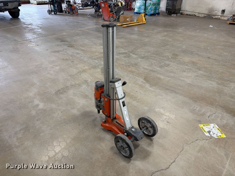 image for item FC0476 2013 Husqvarna DS 450 core drill