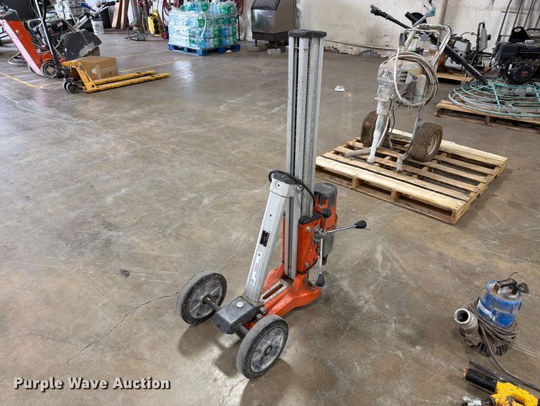 image for item FC0476 2013 Husqvarna DS 450 core drill