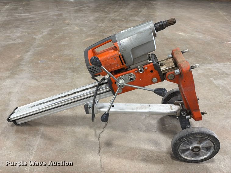image for item FC0476 2013 Husqvarna DS 450 core drill