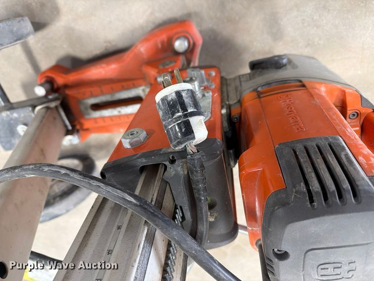 image for item FC0476 2013 Husqvarna DS 450 core drill