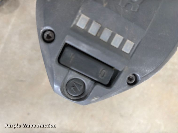 image for item FC0476 2013 Husqvarna DS 450 core drill