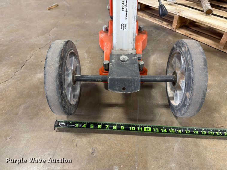 image for item FC0476 2013 Husqvarna DS 450 core drill