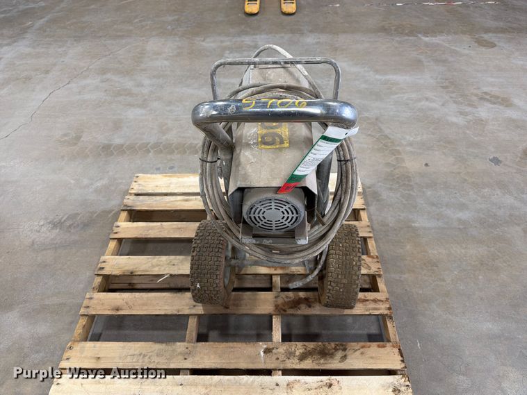 image for item FC0479 Airlessco SL1100 paint striper