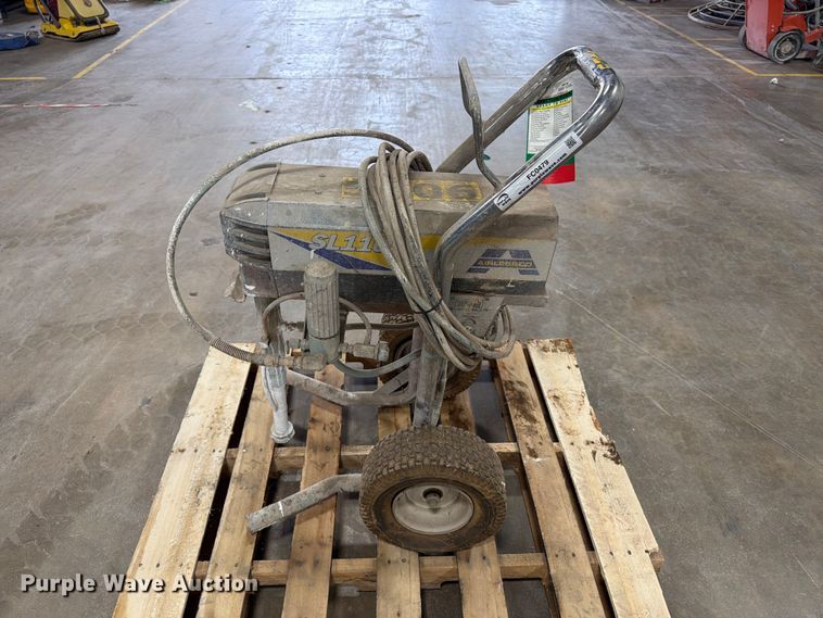 image for item FC0479 Airlessco SL1100 paint striper