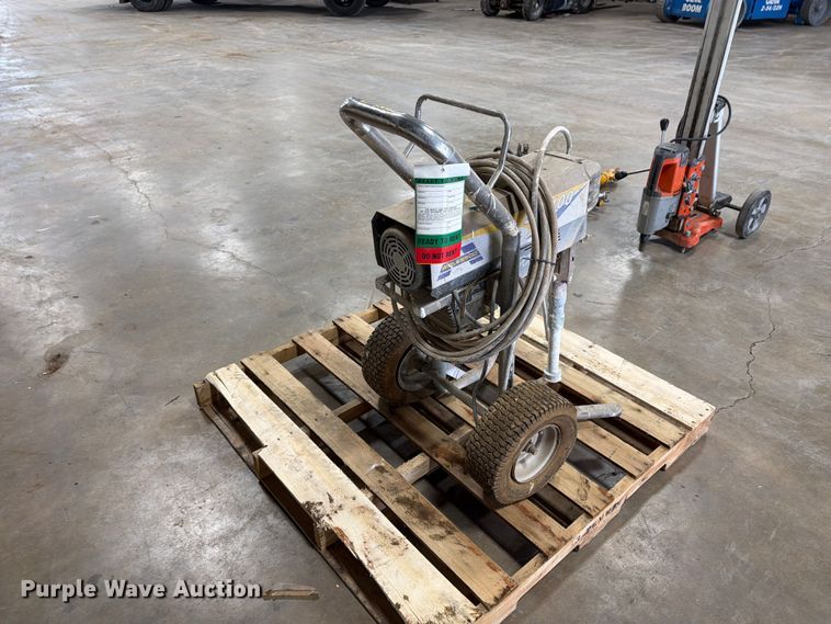 image for item FC0479 Airlessco SL1100 paint striper