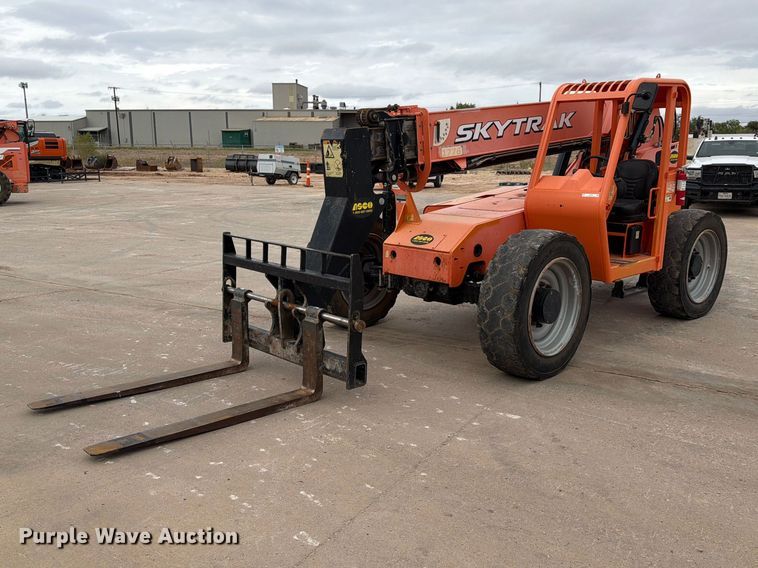 image for item FC0480 2016 Skytrak 6036T4F Telehandler