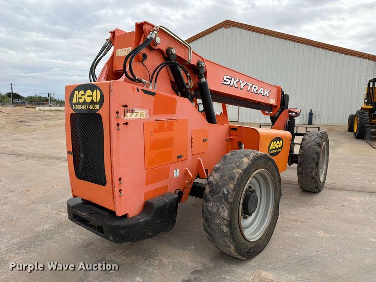 image for item FC0480 2016 Skytrak 6036T4F Telehandler