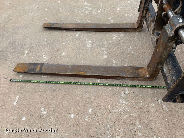 image for item FC0480 2016 Skytrak 6036T4F Telehandler