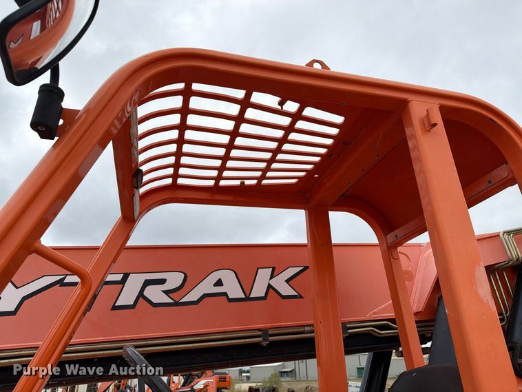 image for item FC0480 2016 Skytrak 6036T4F Telehandler