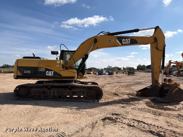 image for item FC0485 2007 Caterpillar 320D excavator