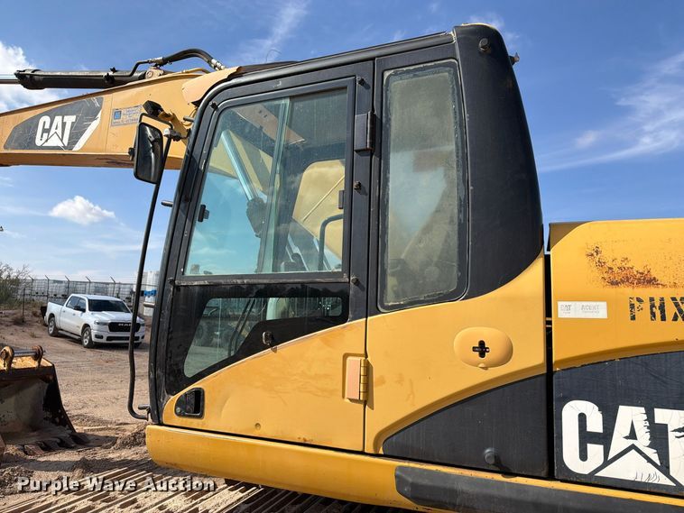 image for item FC0485 2007 Caterpillar 320D excavator