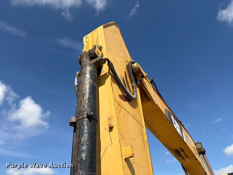image for item FC0485 2007 Caterpillar 320D excavator