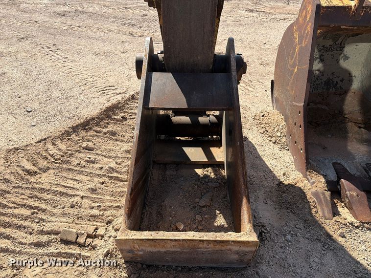 image for item FC0485 2007 Caterpillar 320D excavator