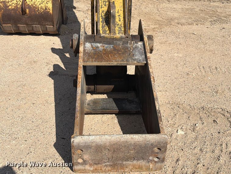 image for item FC0485 2007 Caterpillar 320D excavator