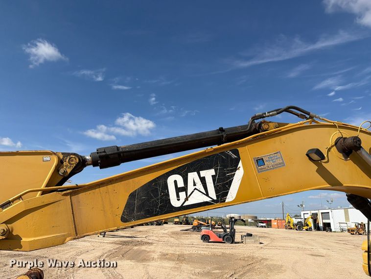 image for item FC0485 2007 Caterpillar 320D excavator