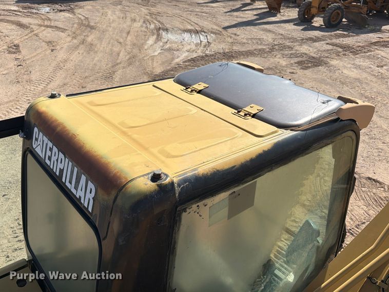 image for item FC0485 2007 Caterpillar 320D excavator