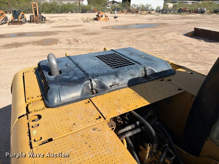 image for item FC0485 2007 Caterpillar 320D excavator