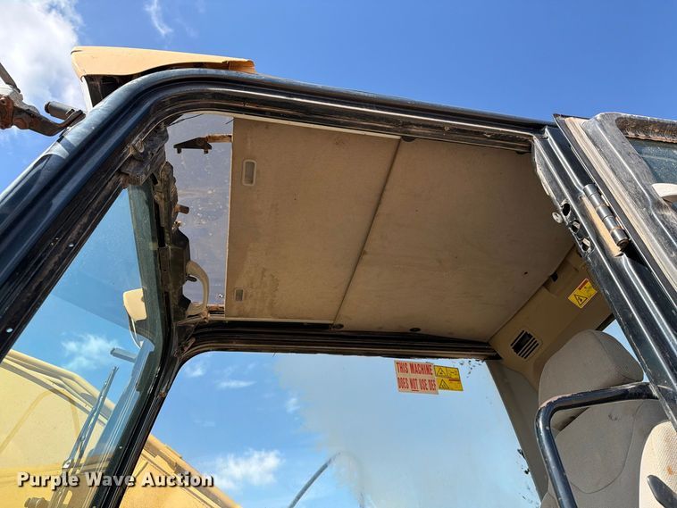 image for item FC0485 2007 Caterpillar 320D excavator