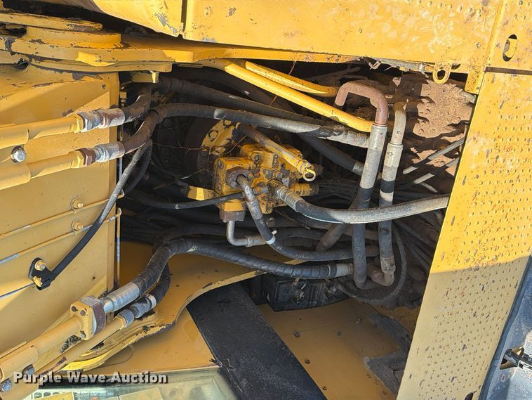 image for item FC0485 2007 Caterpillar 320D excavator