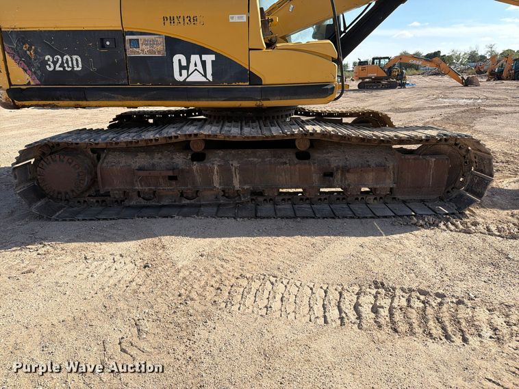 image for item FC0485 2007 Caterpillar 320D excavator