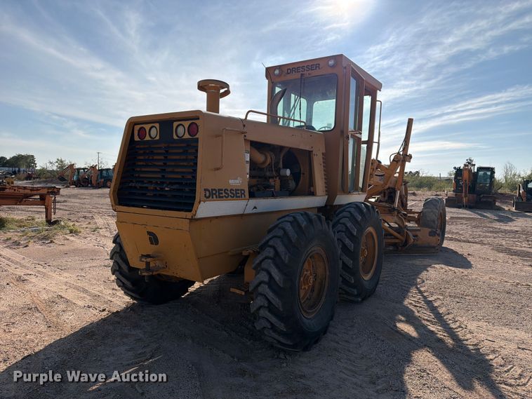 image for item FC0486 Dresser motor grader