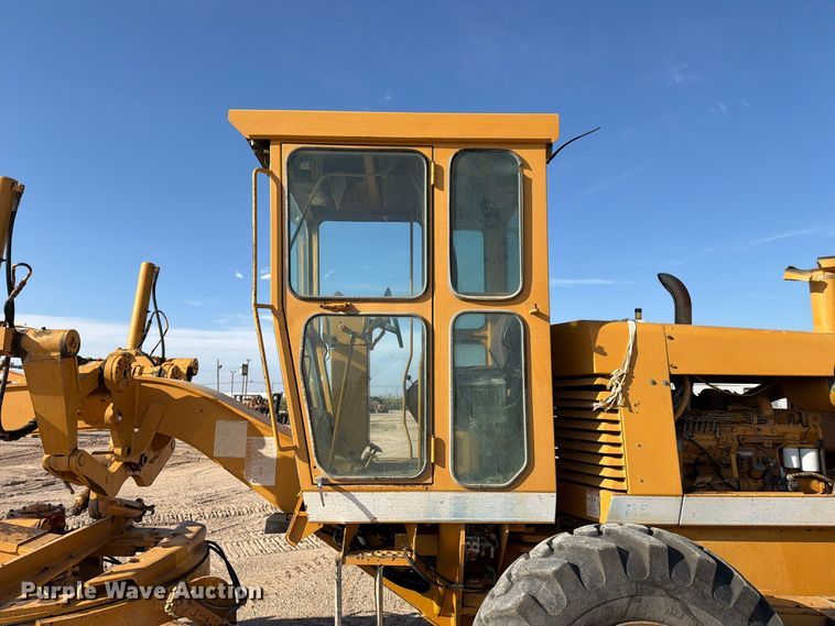 image for item FC0486 Dresser motor grader
