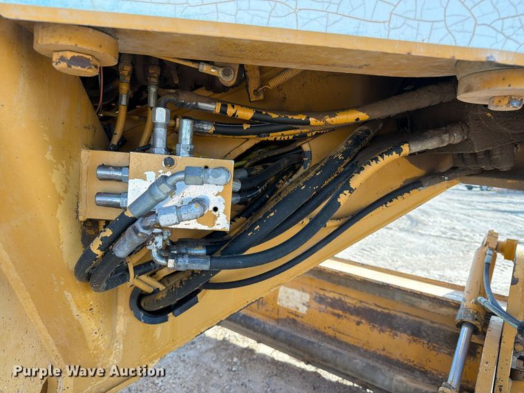 image for item FC0486 Dresser motor grader