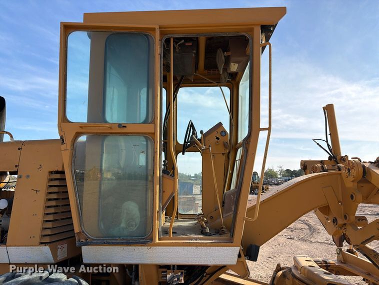 image for item FC0486 Dresser motor grader