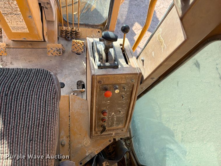 image for item FC0486 Dresser motor grader