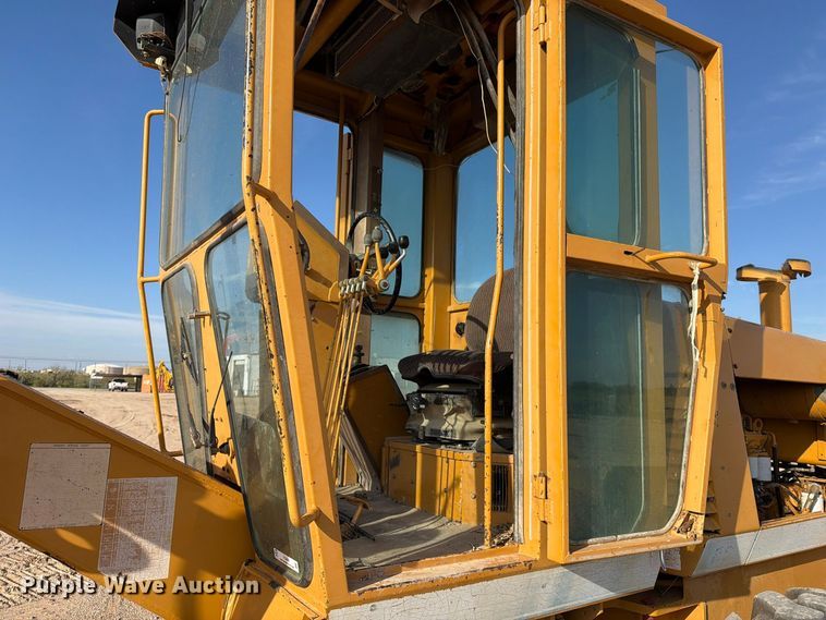 image for item FC0486 Dresser motor grader