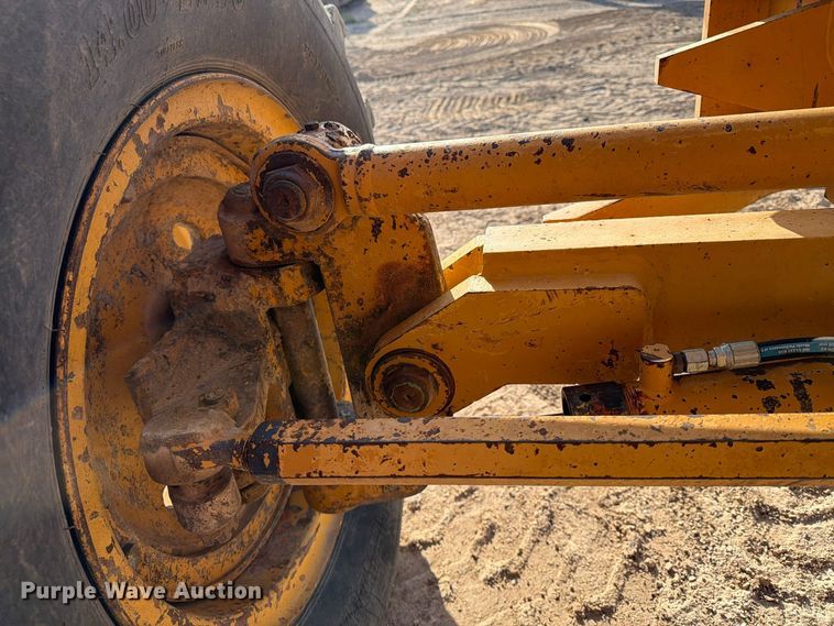image for item FC0486 Dresser motor grader