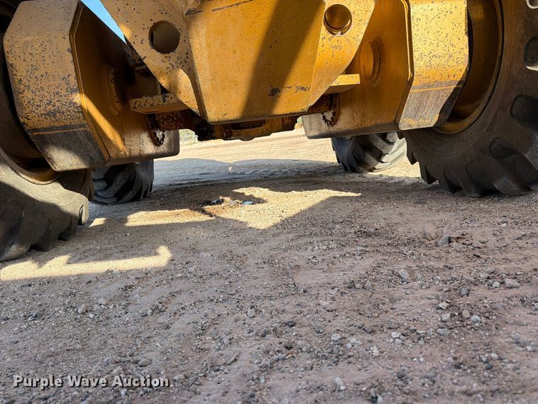 image for item FC0486 Dresser motor grader