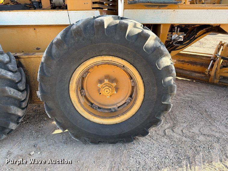 image for item FC0486 Dresser motor grader