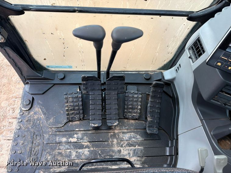 image for item FC0487 2023 Case CX260E Hydraulic excavator
