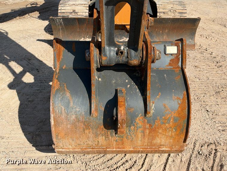 image for item FC0490 Case CX140E excavator