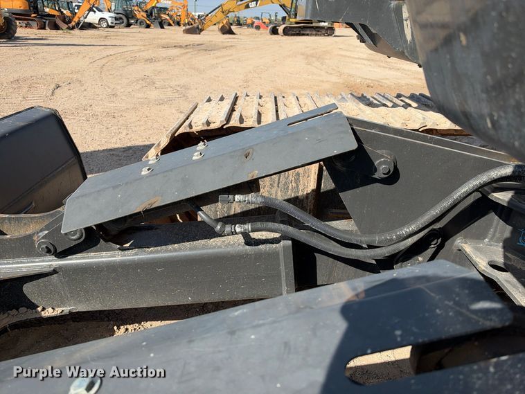 image for item FC0490 Case CX140E excavator
