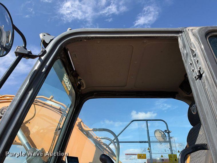 image for item FC0490 Case CX140E excavator