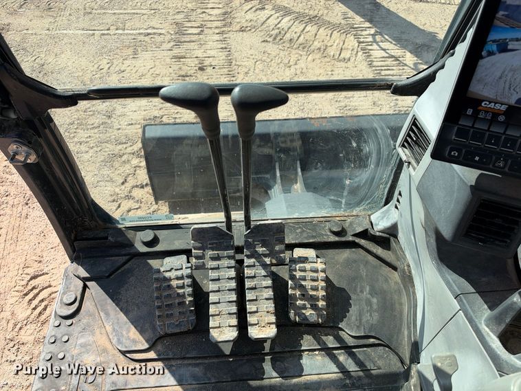 image for item FC0490 Case CX140E excavator