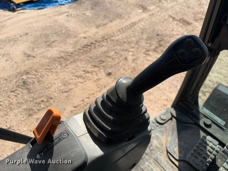 image for item FC0490 Case CX140E excavator