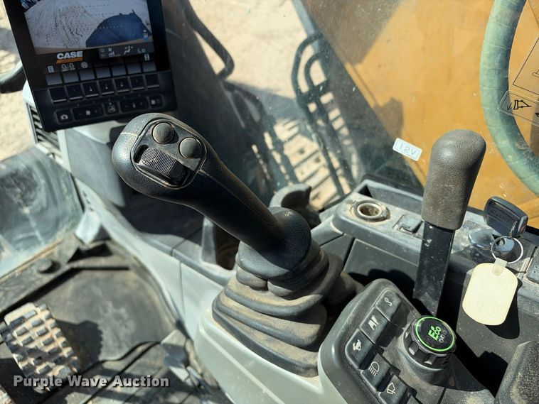 image for item FC0490 Case CX140E excavator